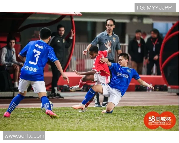 艾马迪与库克斯的精彩对决揭示了足球战术的魅力与团队合作的重要性