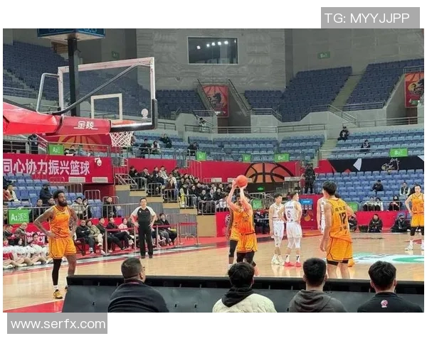 任骏飞领衔球队奋勇拼搏展现篮球精神助力赛季目标实现 任骏飞领衔球队奋勇拼搏展现篮球精神助力赛季目标实现